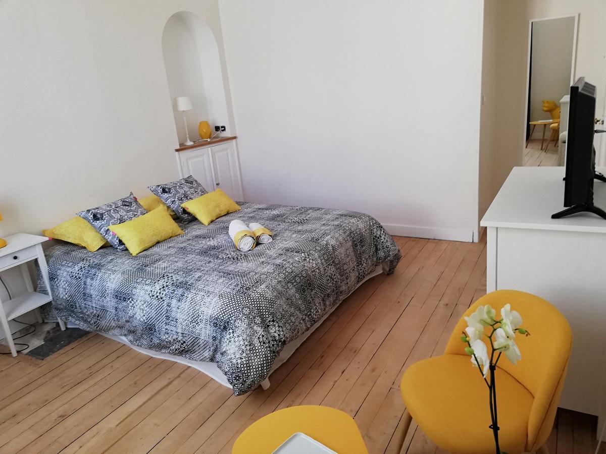 L'Angely - Chambres D'Hotes ニオール エクステリア 写真